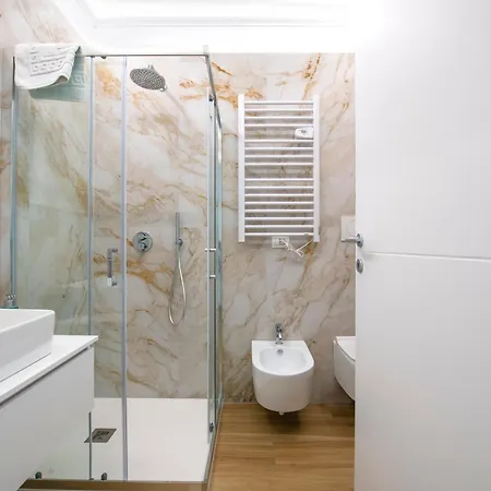 -free Parking-city-center-strategic Διαμέρισμα